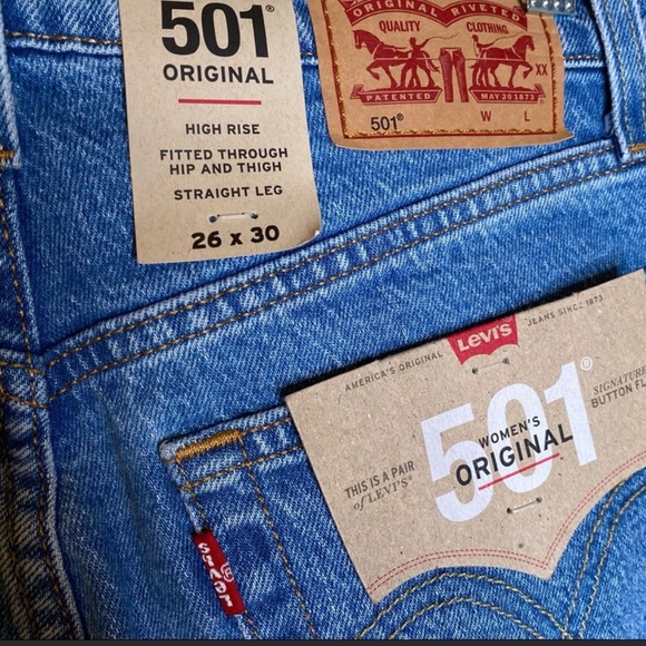 ⭐️Host Pick⭐️ Levi’s 26x30 - Picture 2 of 4